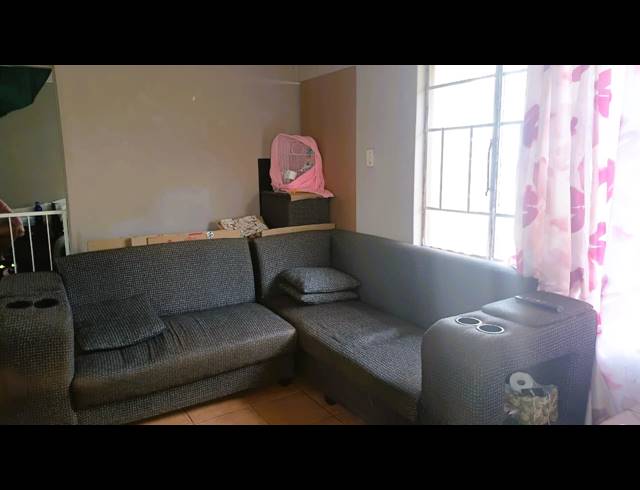 3 BEDROOM HOUSE FOR SALE IN BLUFF